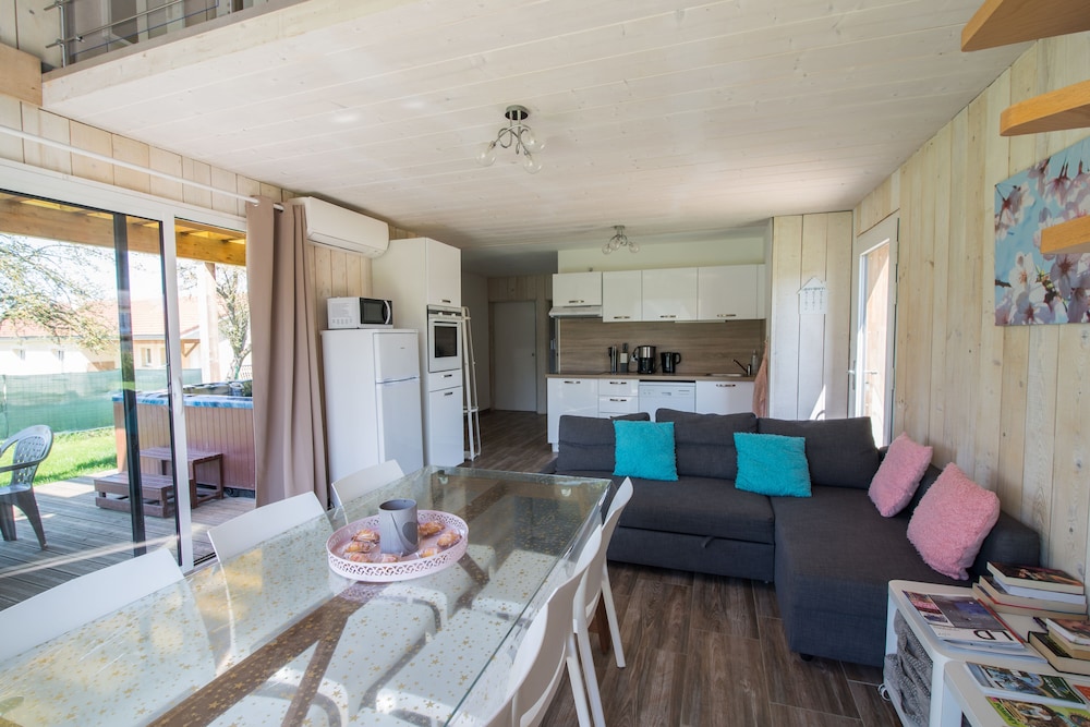 Cottage photo 1