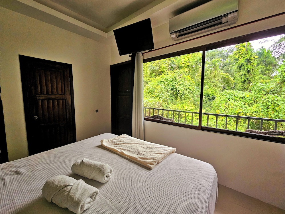 Economy Double Room, 1 Bedroom, Balcony, Mountain View photo 1