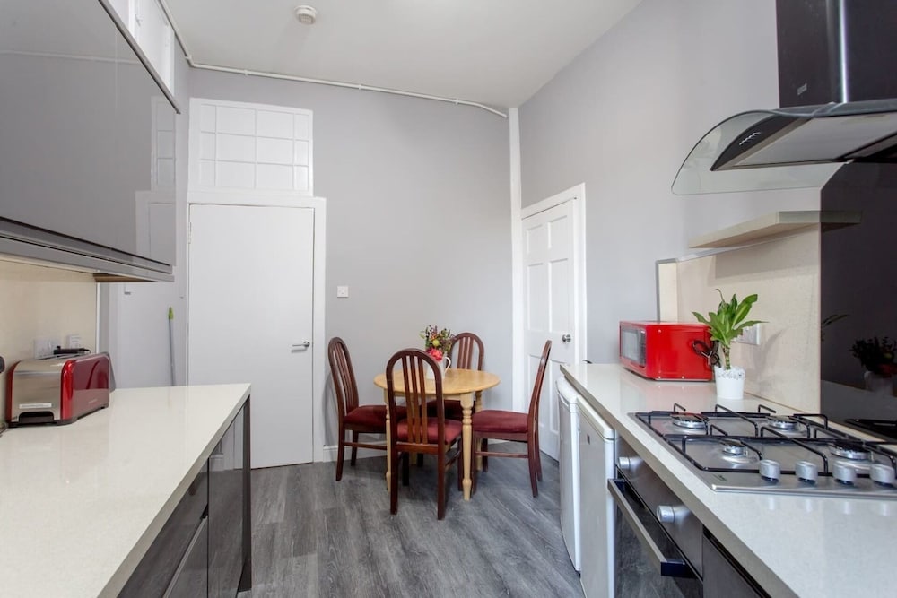 Apartment - Photo 25