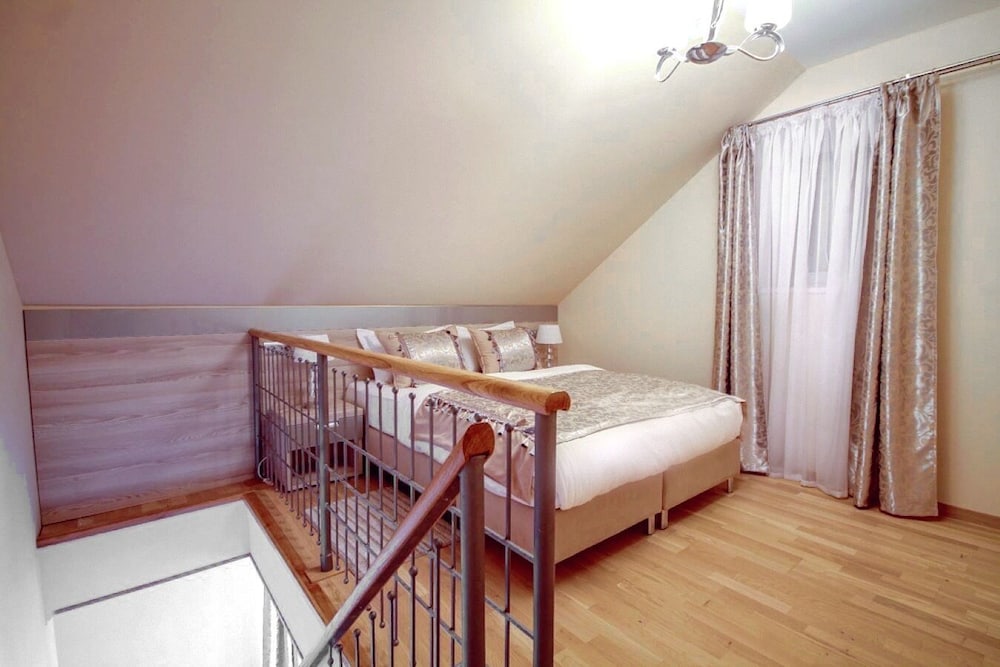 Family Room, Sea View