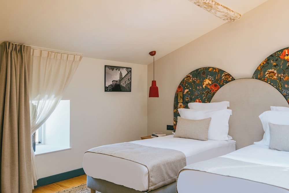 Deluxe Double or Twin Room photo 1