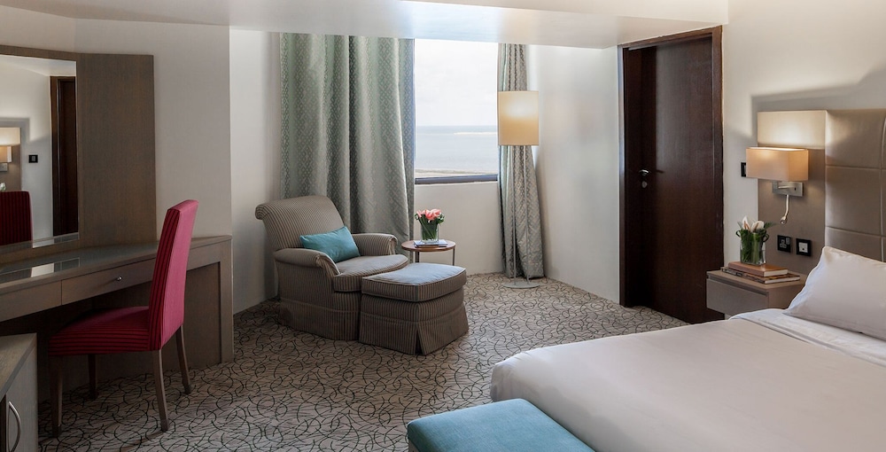 Executive Suite, 1 King Bed, Ocean View (Diplomatic Suites), photo 6