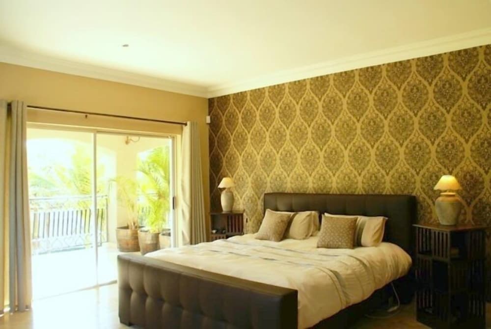 Romantic Double Room, 1 King Bed photo 1