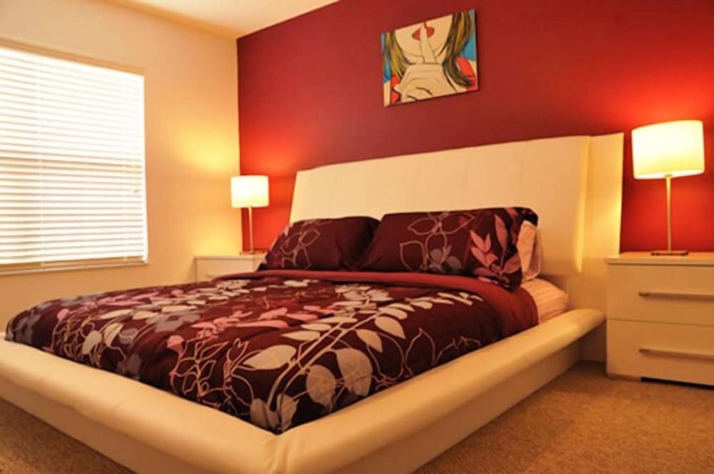 Family Villa, Multiple Bedrooms, Garden Area