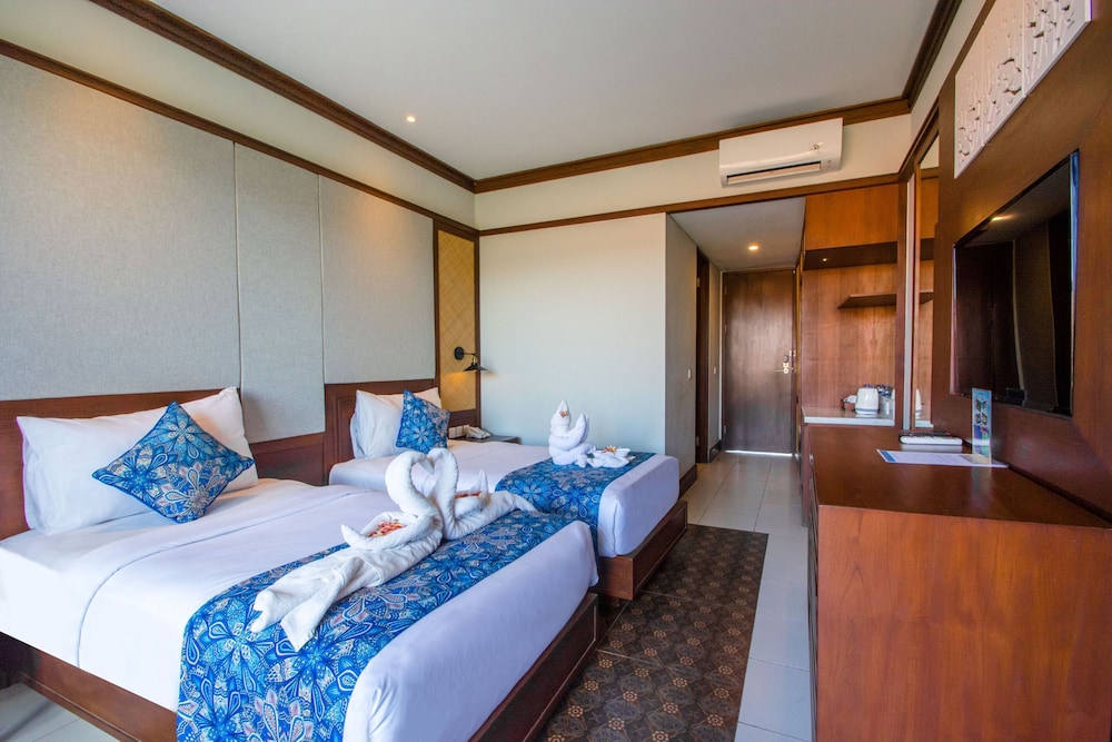 Deluxe Ocean Twin with Dolphin Tour and Shuttle Denpasar - Lovina - Denpasar