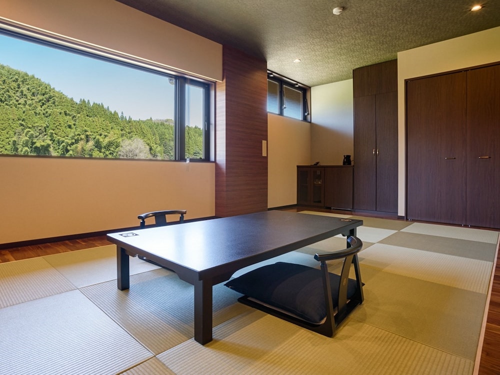 Japanese Western Style Room with Twin Bed 46 square meter Non-smoking photo 2