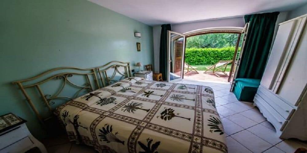 Double or Twin Room, Garden View photo 3