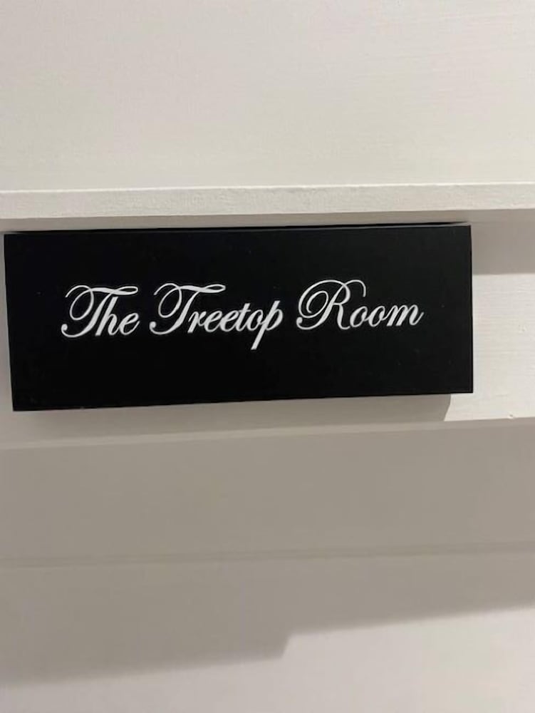 Luxury Suite photo 1