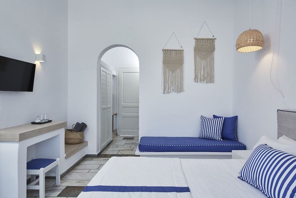 Basic Room, 1 Double Bed - Photo 3