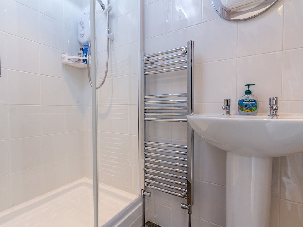 Deluxe Double Room, Ensuite (Large Four Poster) photo 3