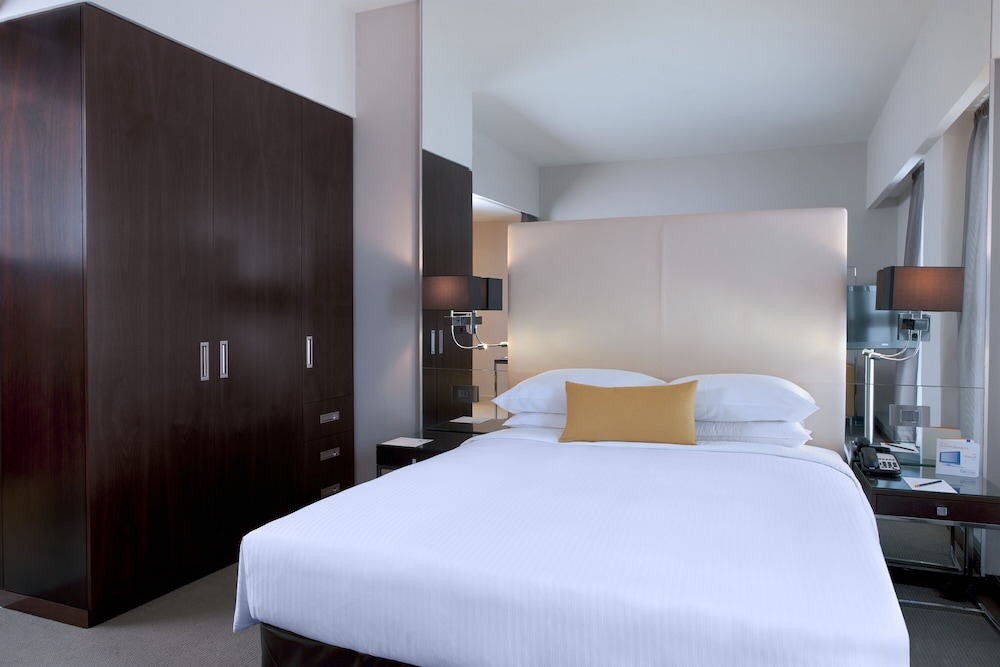 Room, 1 Queen Bed (Centro)