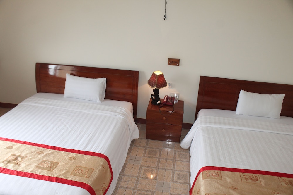 Superior Twin Room (Fan) photo 2