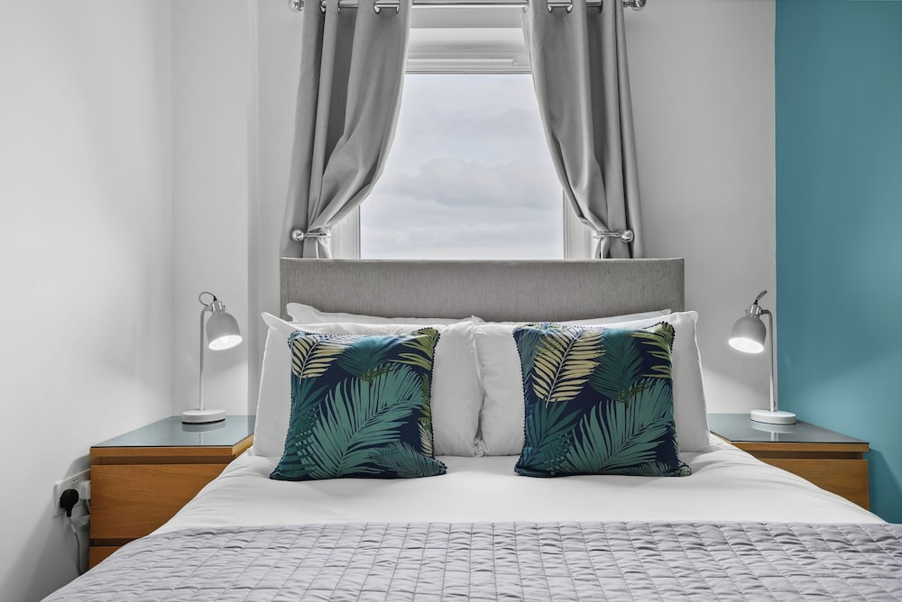 Business Apartment, Balcony, City View