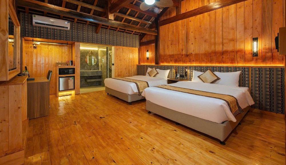 Family Room - Photo 1