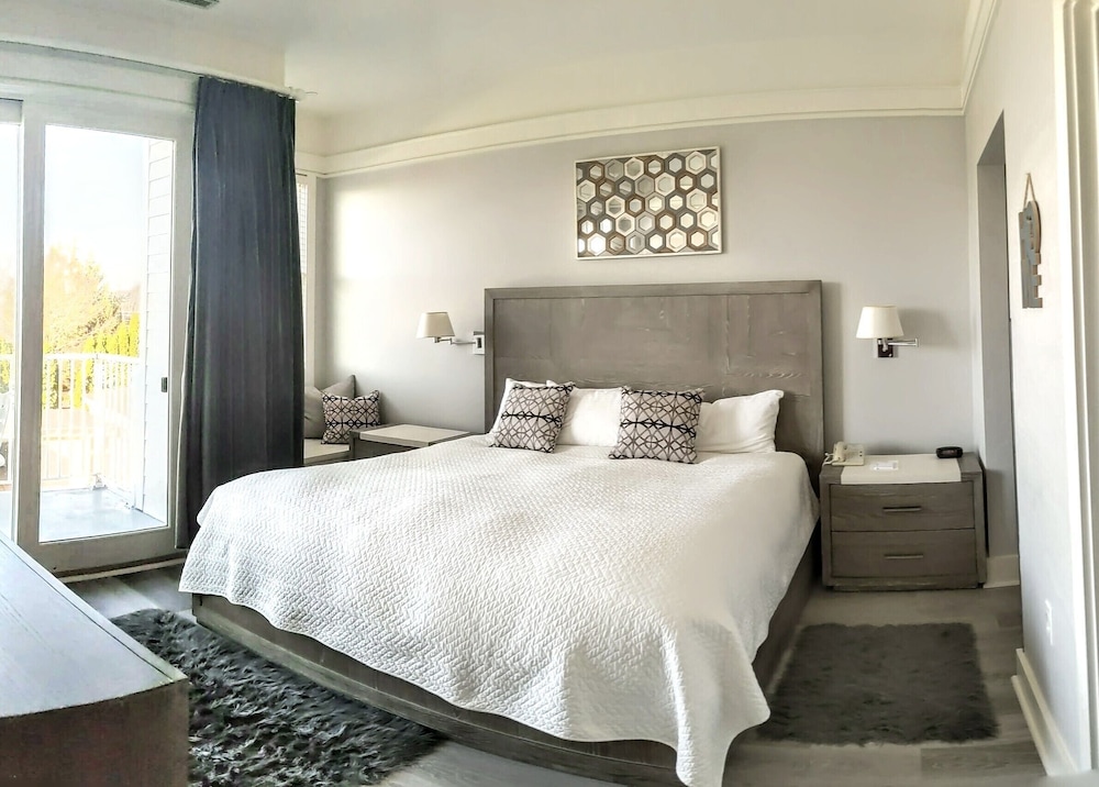 Maritime Suite Lakeview photo 1