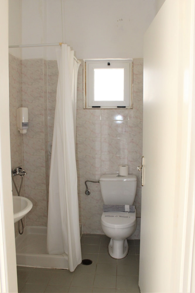 Family Room, 1 Bedroom, Non Smoking - Photo 4