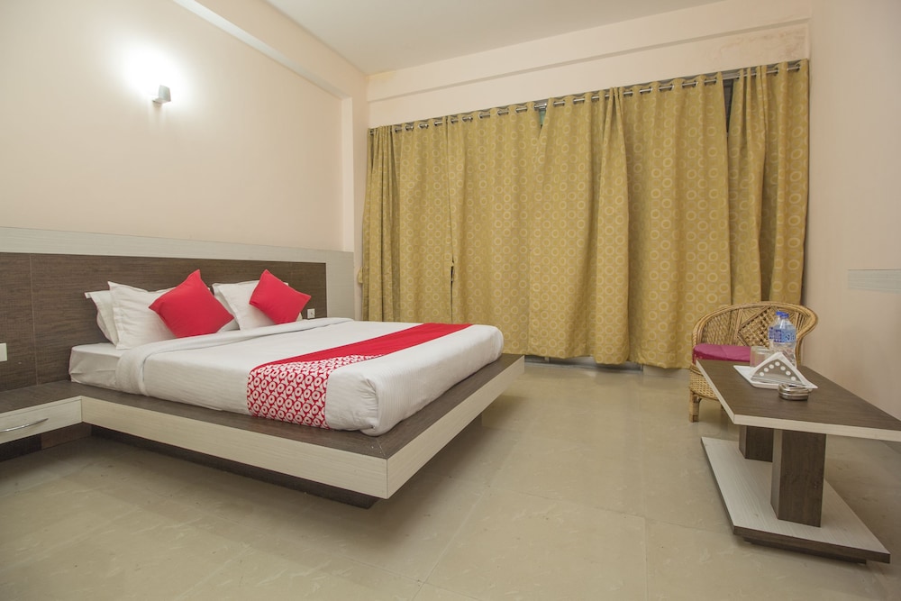 Suite, 1 King Bed photo 3