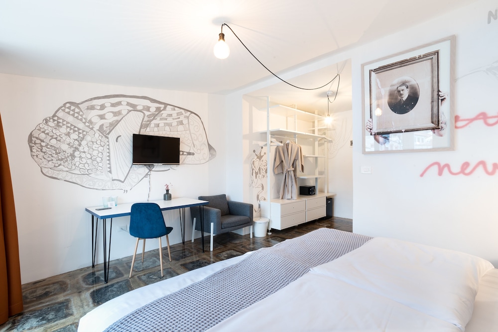 Comfort Studio Suite, City View photo 3