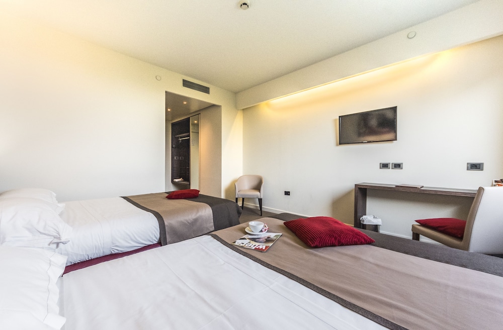 Superior Triple Room - Photo 3