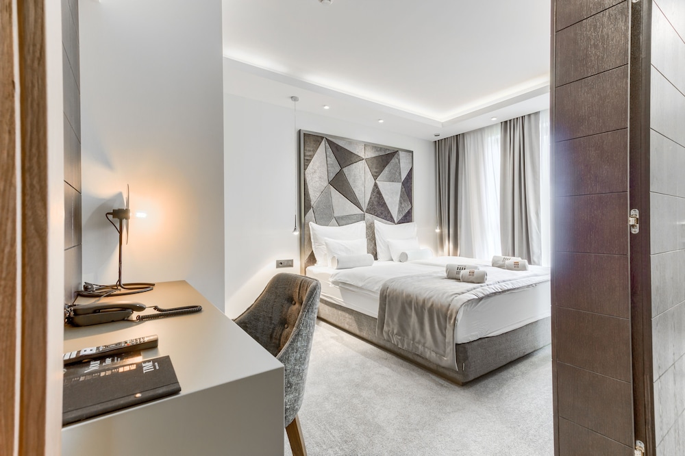 Standard Double Room, City View photo 2