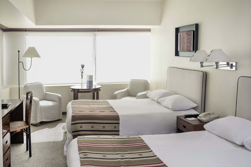 Standard Room, 2 Queen Beds - Photo 5