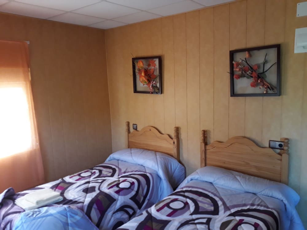 Twin Room, Mountain View