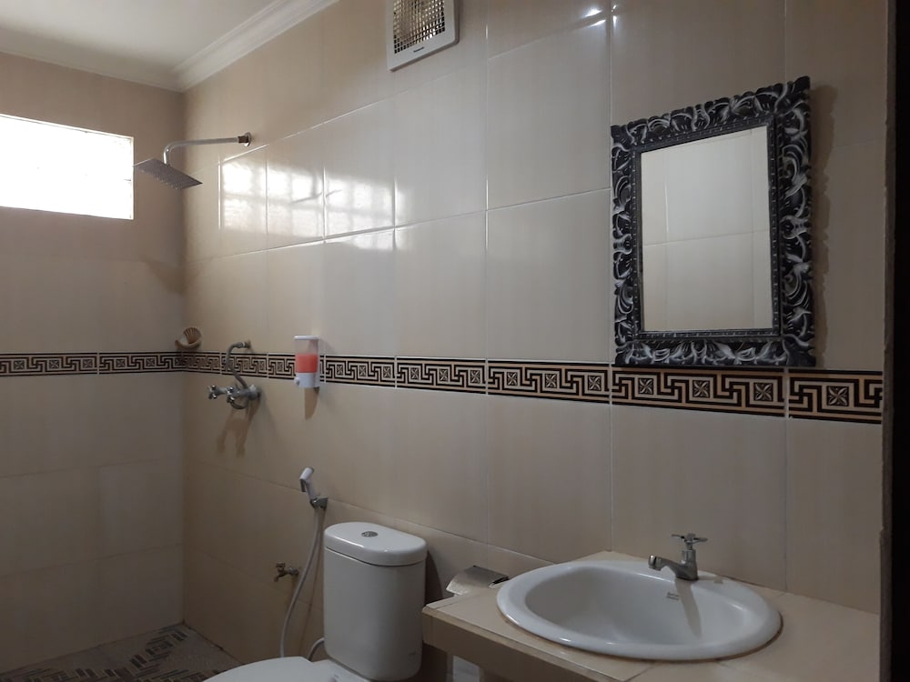 Standard Triple Room - Photo 2