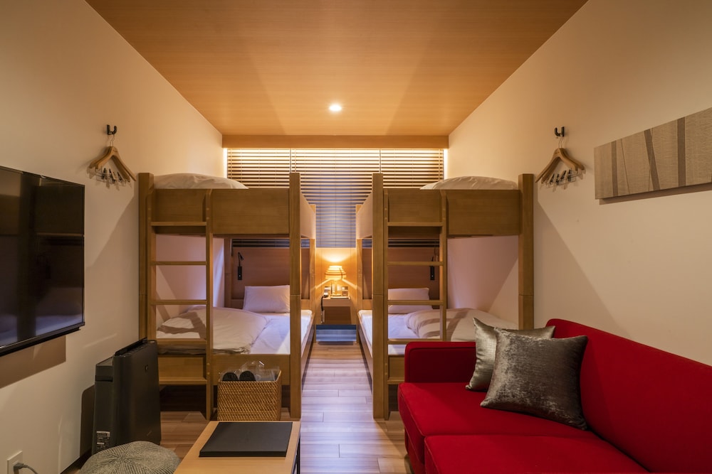 Premium Room (2 Bunk beds) - Photo 1