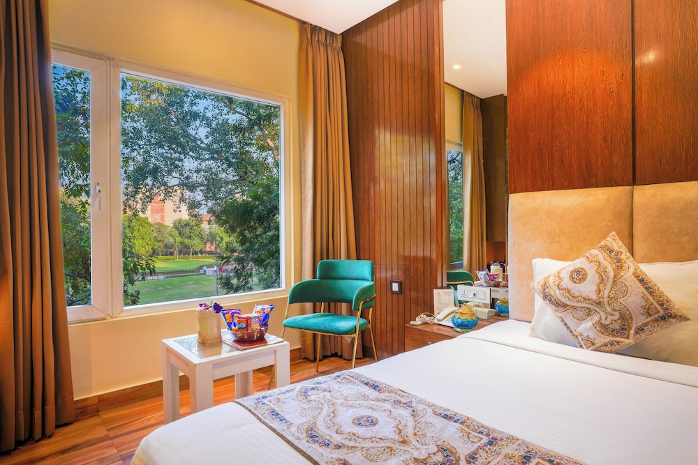 Jallianwala Bagh View Luxury Room - Photo 7