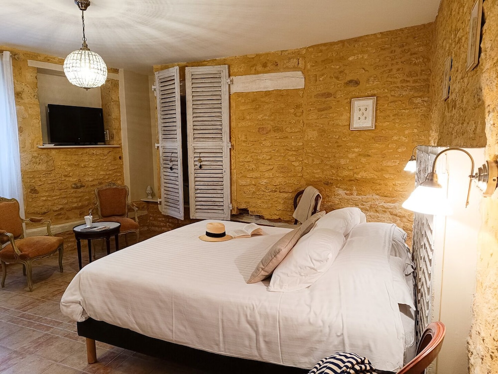 Superior Double Room, 1 Queen Bed (Marqueyssac) photo 3