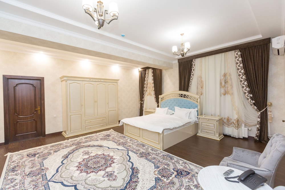 Executive Suite photo 1