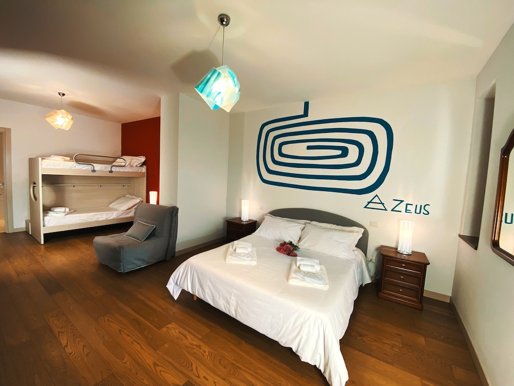 Quadruple Room photo 1