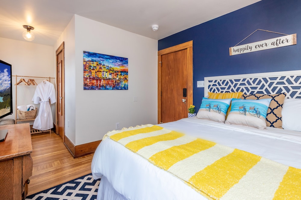 Regatta Room photo 1