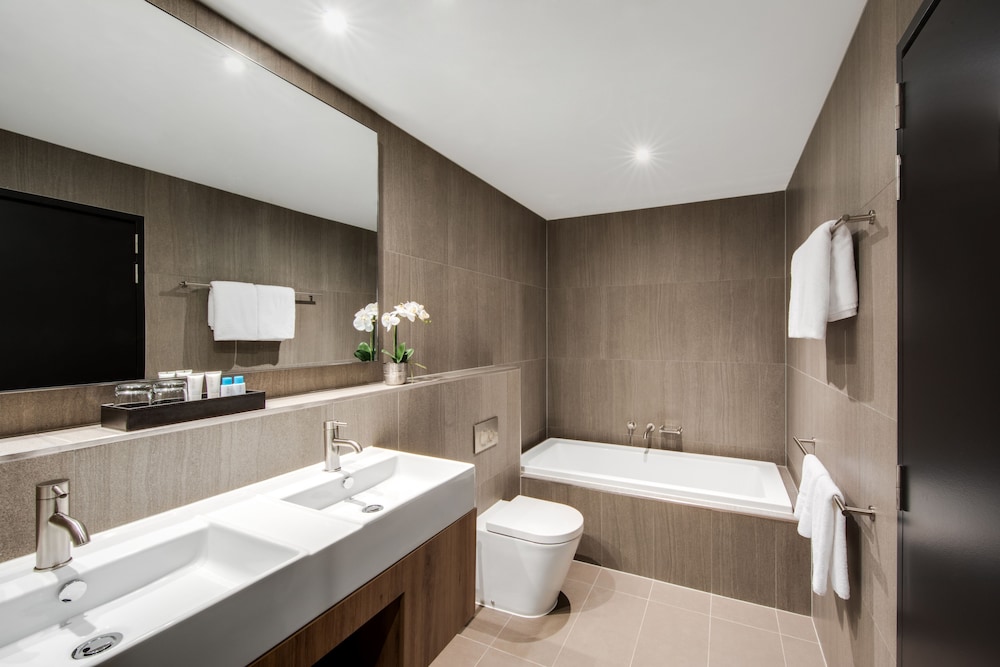 Executive King Suite