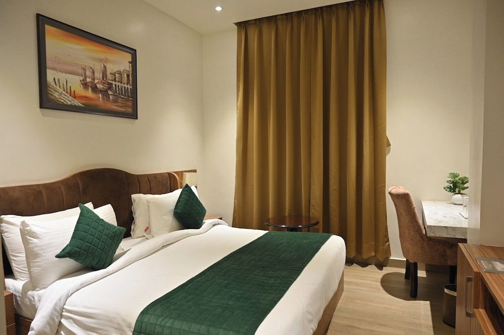 Royal Room