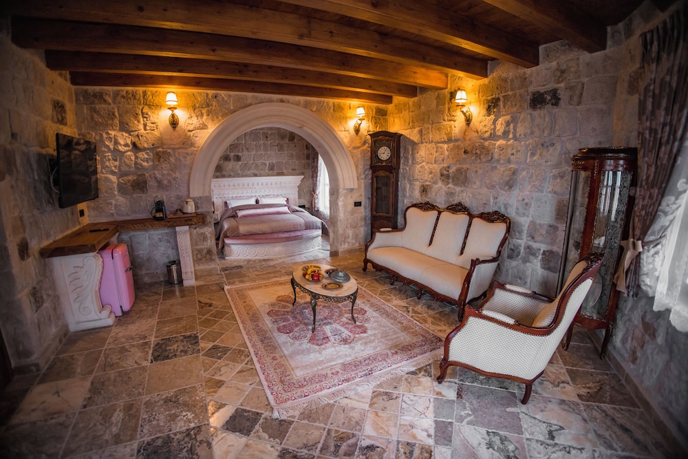 Royal Suite (Caves) photo 1