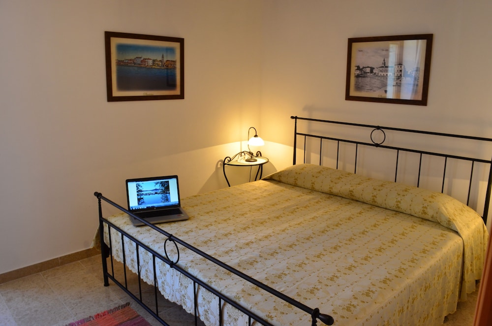 Family Residence - Villetta Garibaldi (Annex Building) photo 1