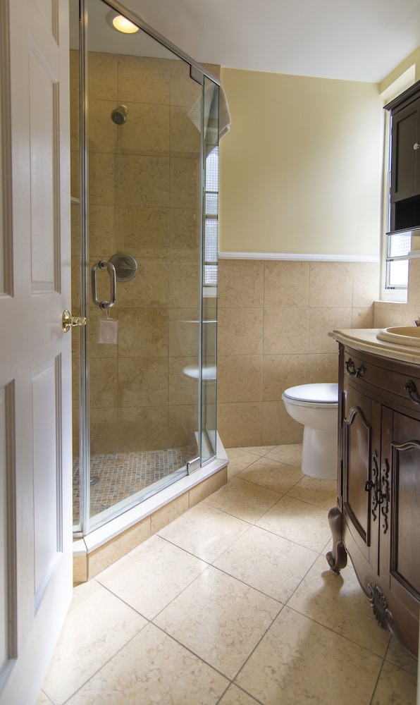 Chatham Executive Suite