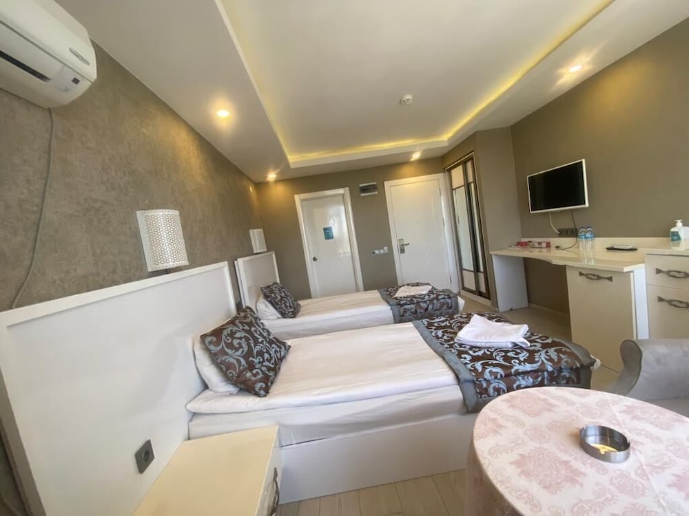 Standard Twin Room photo 3