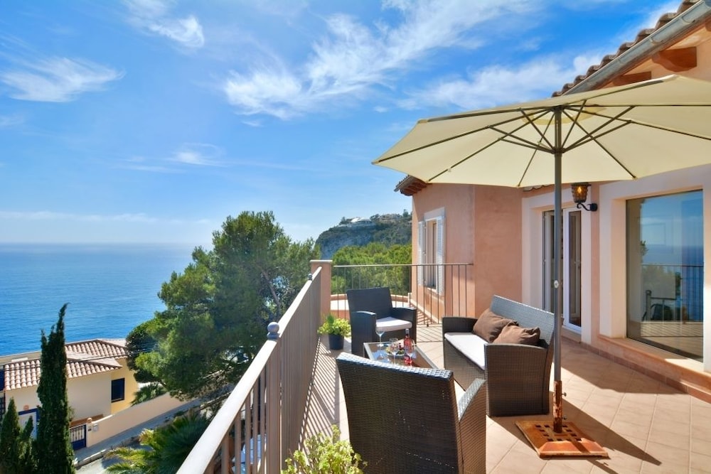 Villa, 4 Bedrooms, Private Pool, Sea View photo 2