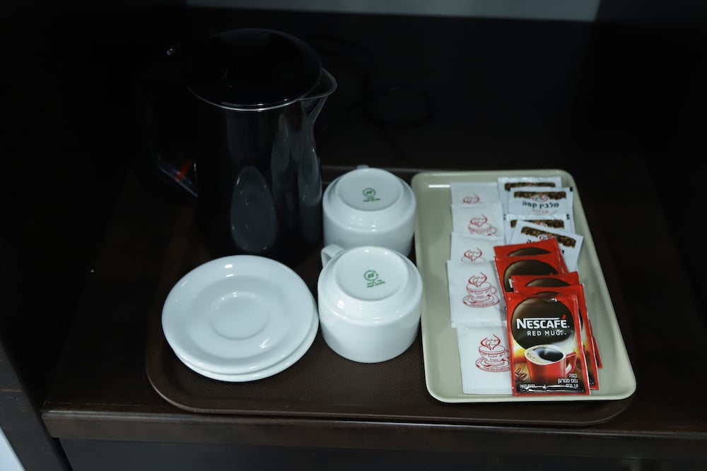 Premium Double Room - Photo 11