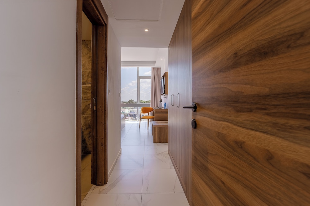 Executive Suite photo 2