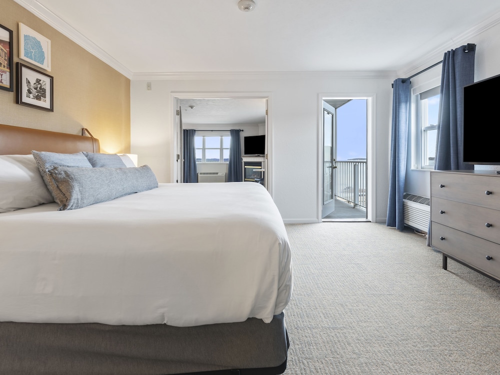 Leelanau Suite - King Jacuzzi