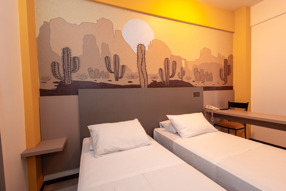 Standard Room, 2 Twin Beds photo 1