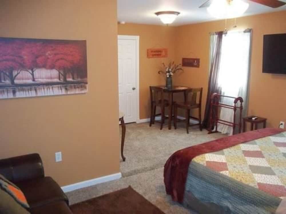 Superior Double Room, Ensuite (The Pumpkin Patch) photo 1