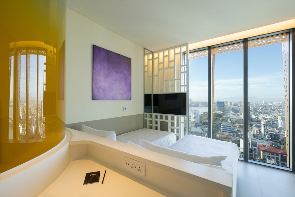 Room, 2 Twin Beds, City View - Photo 3