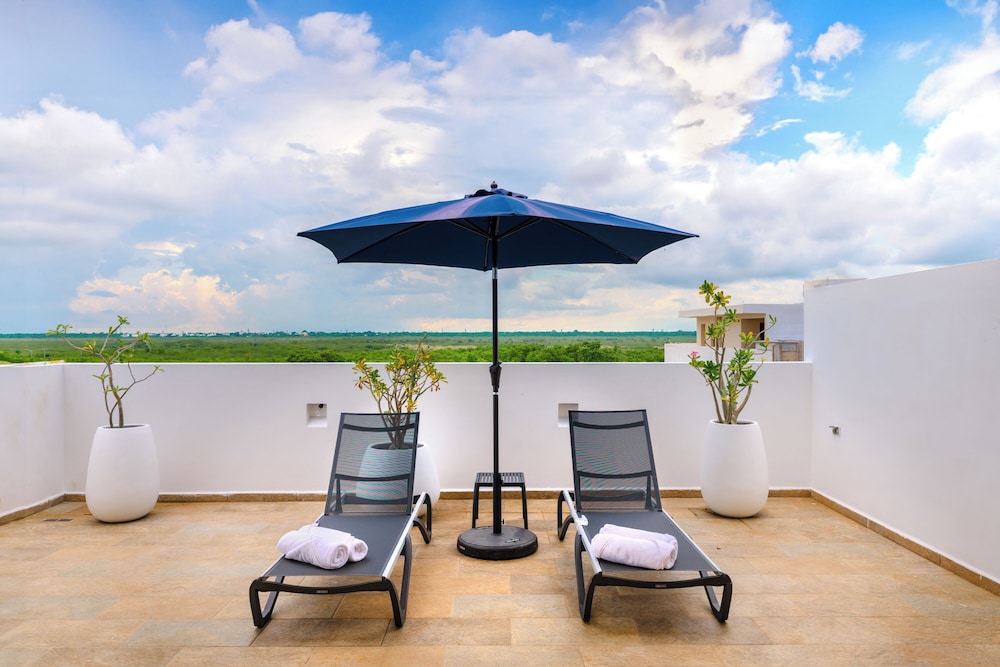 Royal Suite, 1 King Bed, Terrace, Executive Level