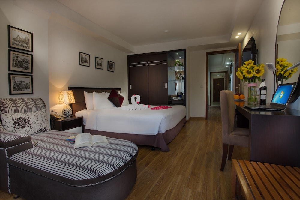 Family Suite, Connecting Rooms
