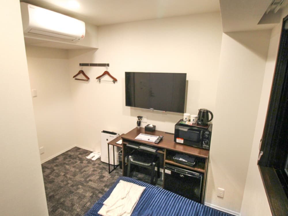Single Room, Non Smoking - Photo 3