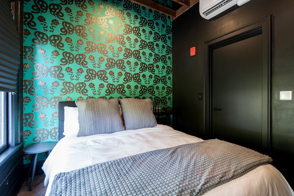 Luxury Apartment photo 3
